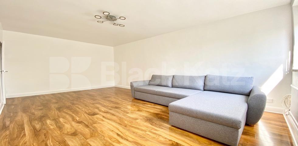 			VIRTUAL TOUR AVAILABLE!, 2 Bedroom, 1 bath, 1 reception Apartment			 Cruikshank Street, ANGEL-KINGS CROSS